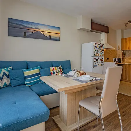 Modern 1br - Location 4 Min To Metro By Flat Mаnager Apartman