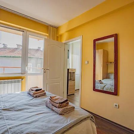 Modern 1br - Location 4 Min To Metro By Flat Mаnager סופיה