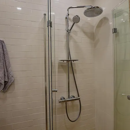 Modern 1br - Location 4 Min To Metro By Flat Mаnager דירה *